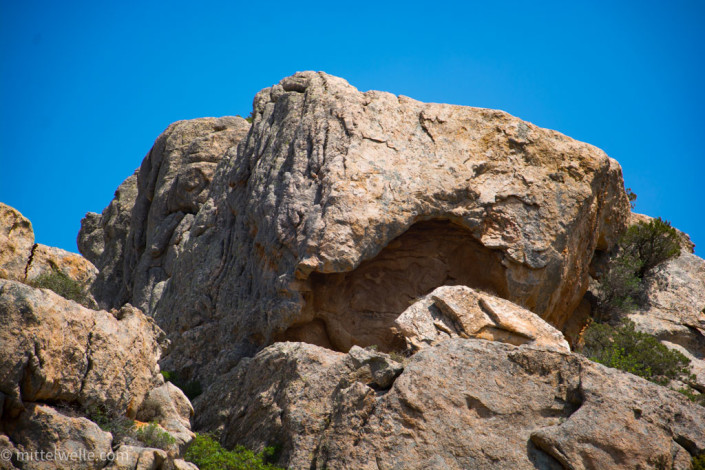 wpid4169-Felsen-auf-Sardinien.jpg