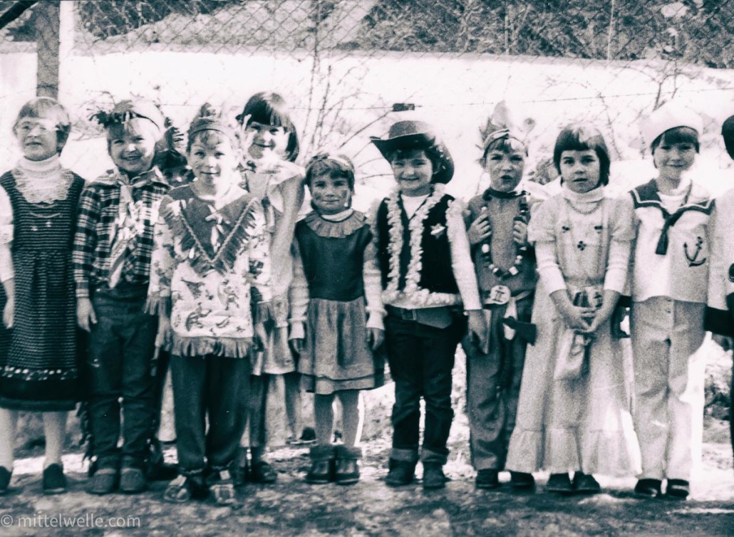 Kindergarten Kinderfasching in der DDR - mittelwelle.com